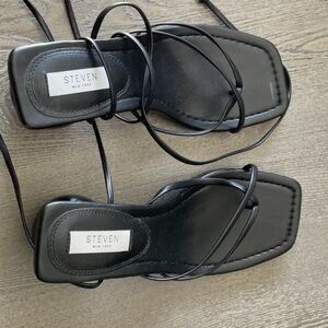 Women’s size 10 Black Sandal